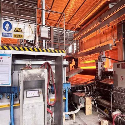 खरीदें 200T/D Pattern Glass Production Line 380V New Type Calender with Two Plate online manufacture